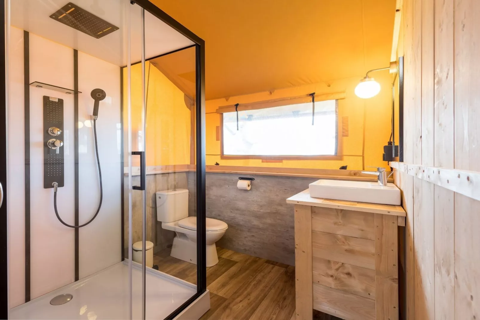 Dreamer-Bathroom