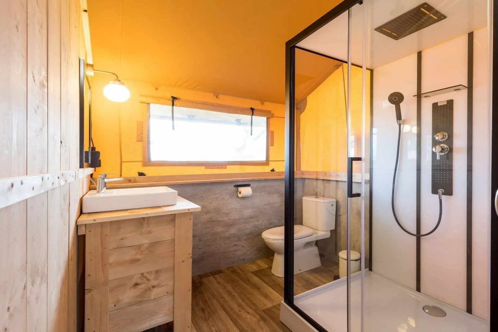 Dreamer-Bathroom