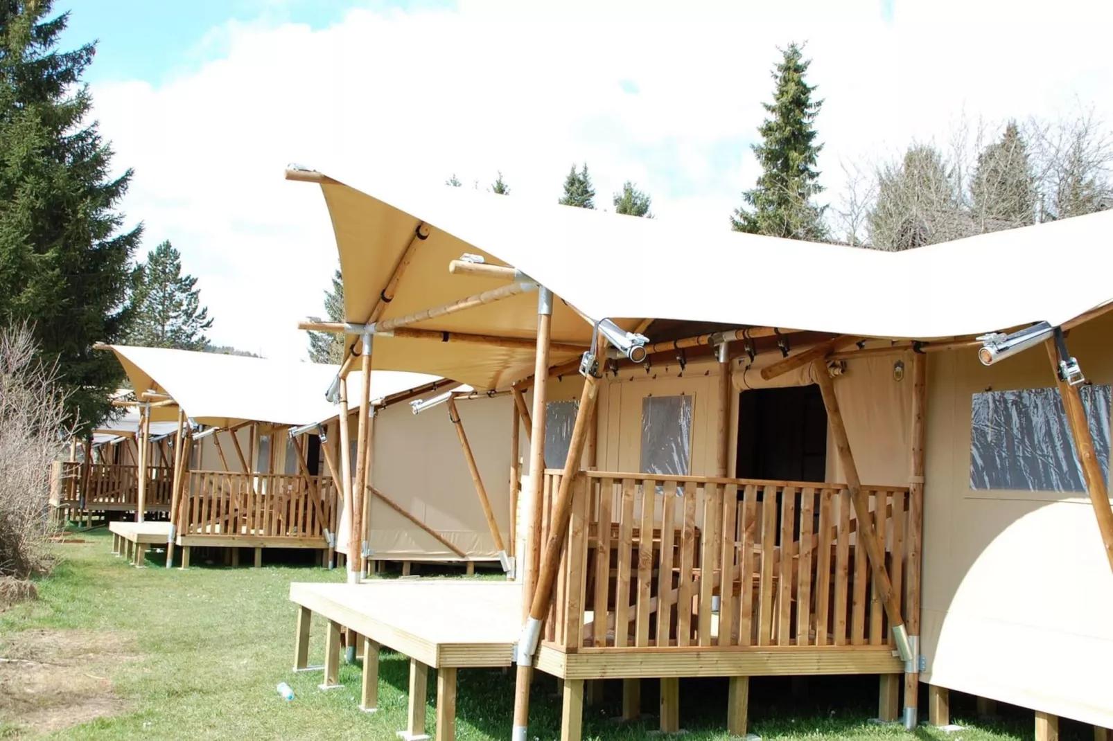 Dreamer 49-Exterior summer