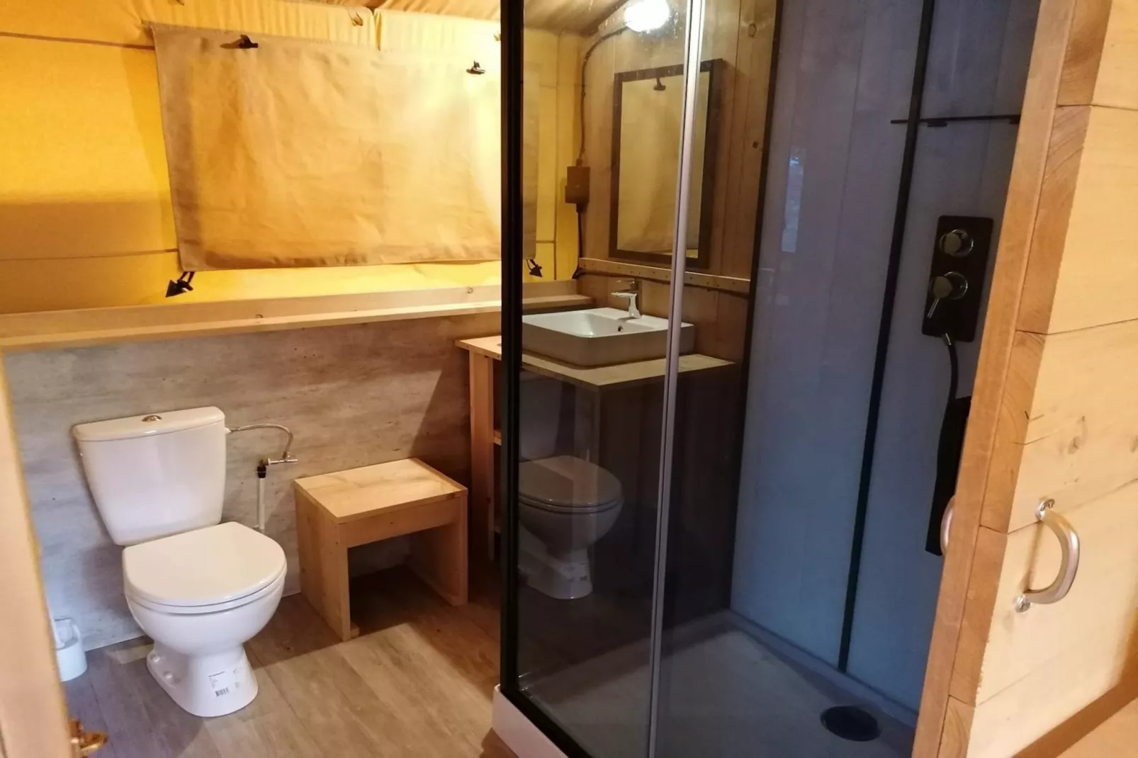 Dreamer 49-Bathroom