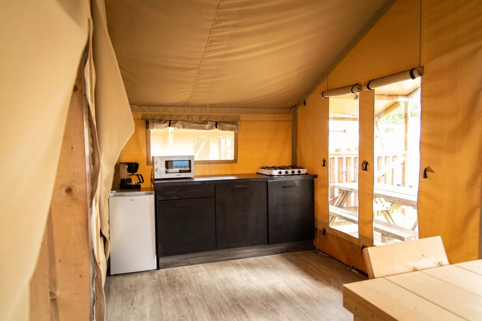 Comet 27 Lodges-Bedroom