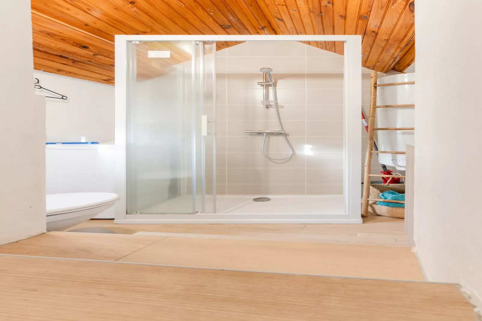 TY PENTY - Porspoder-Bathroom