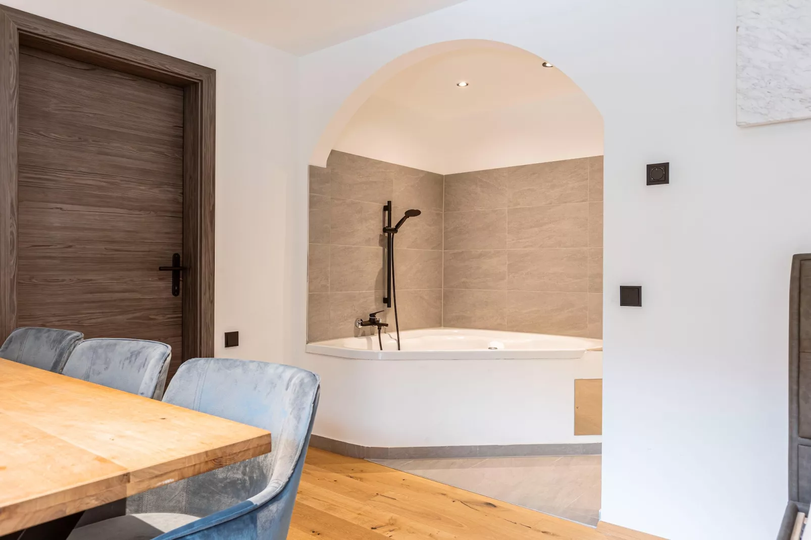 Saalbach Suite 7-Bathroom