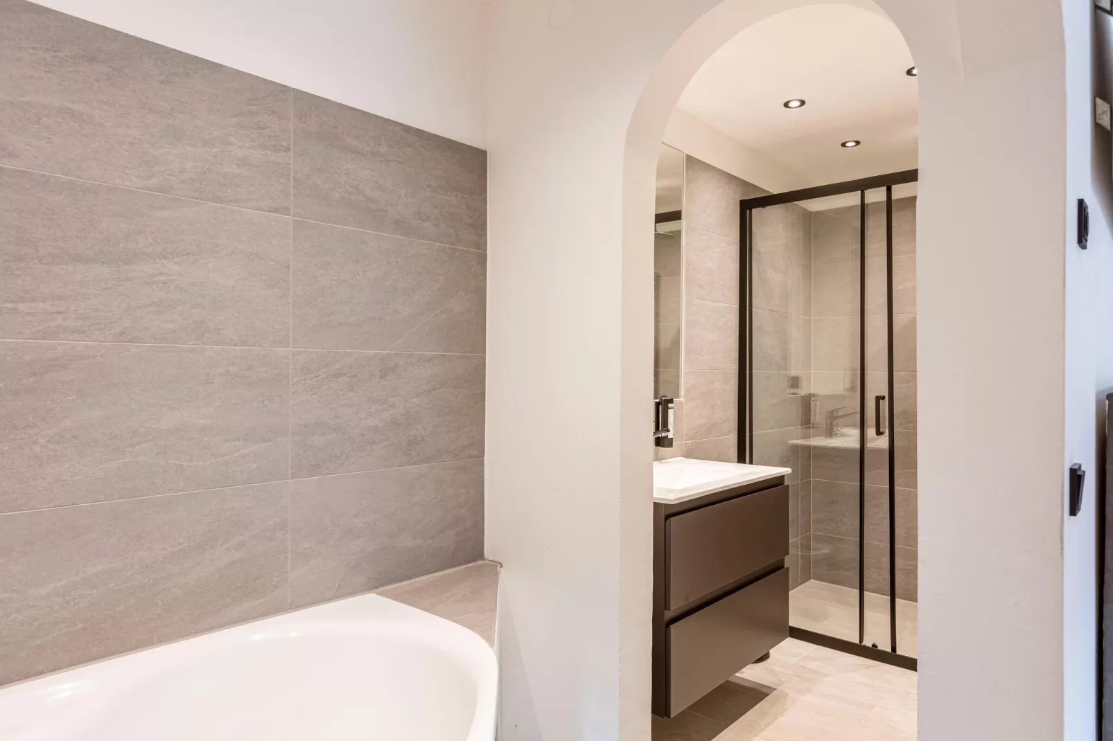 Saalbach Suite 7-Bathroom