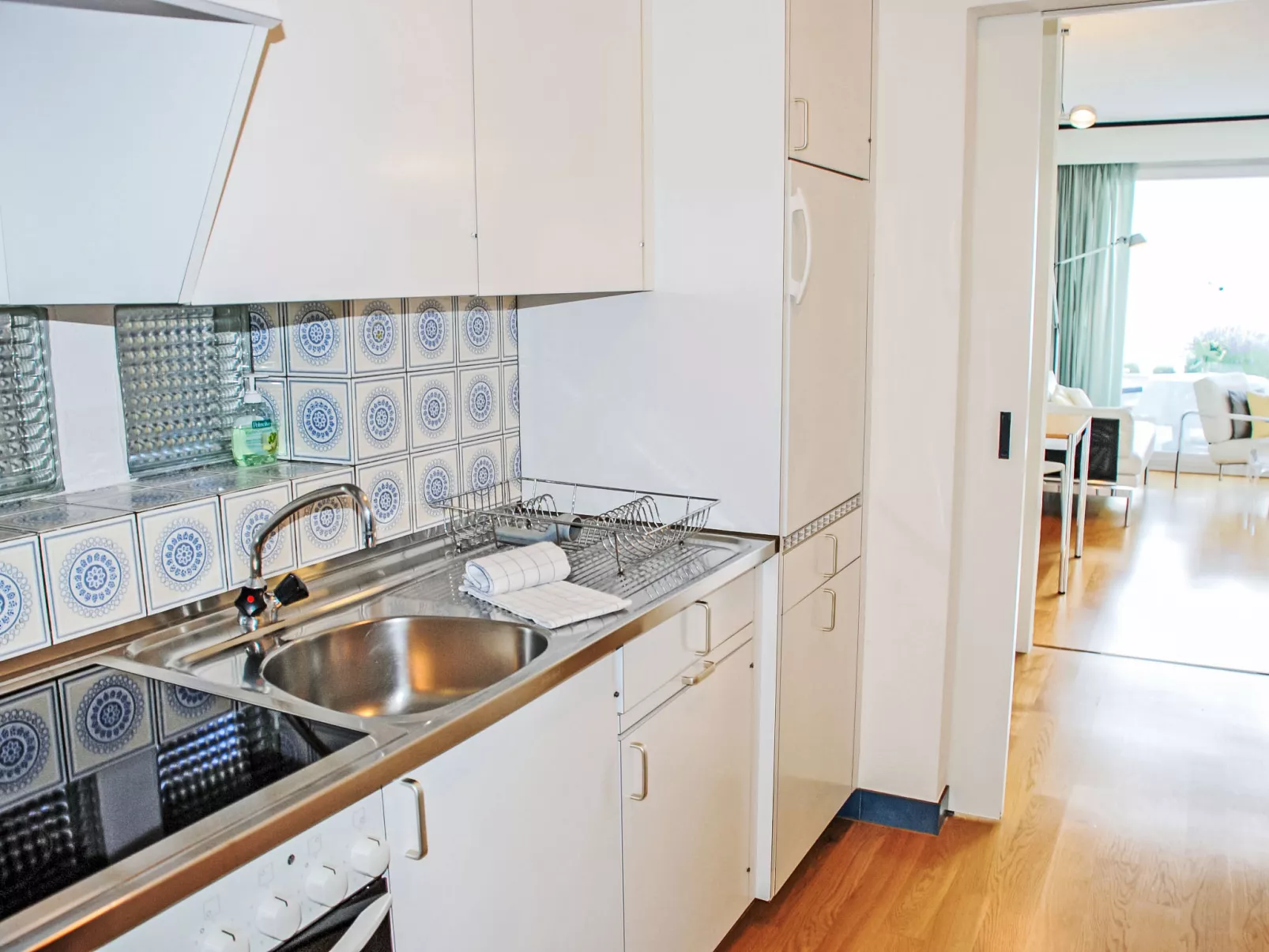 Lakeview App. 603-Inside