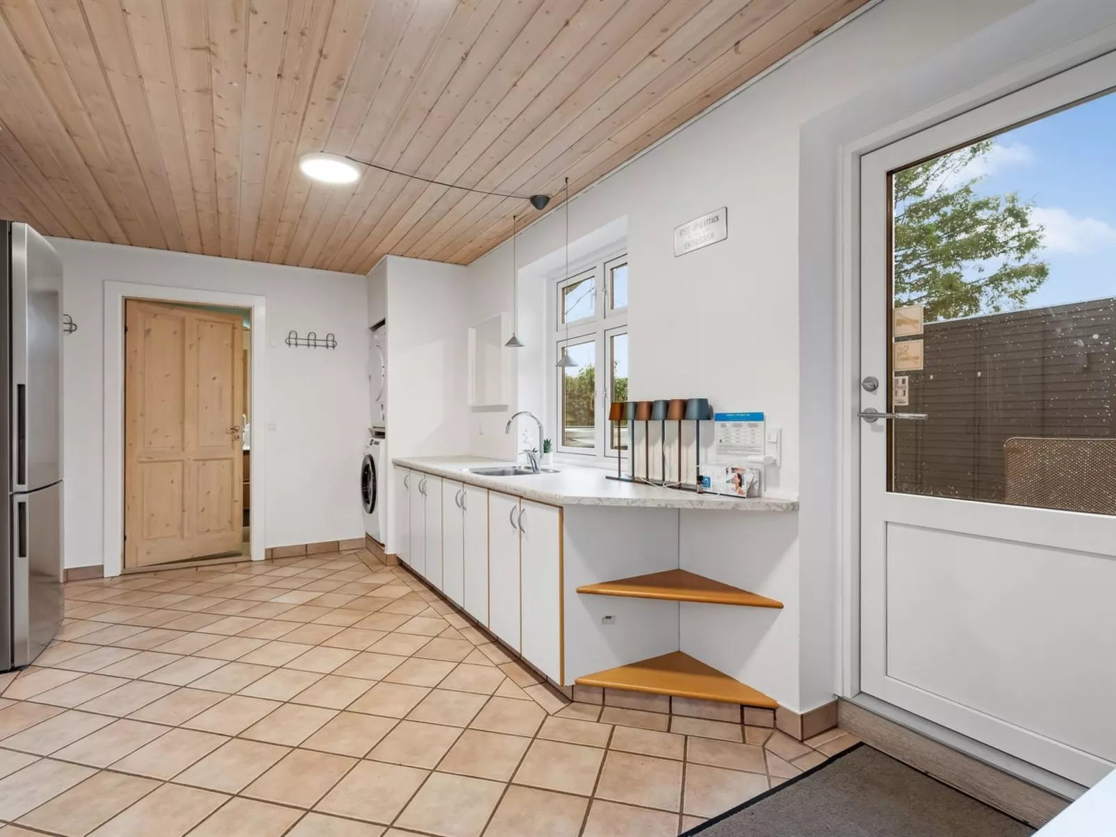 "Kerttuli" - 540m from the sea-Inside