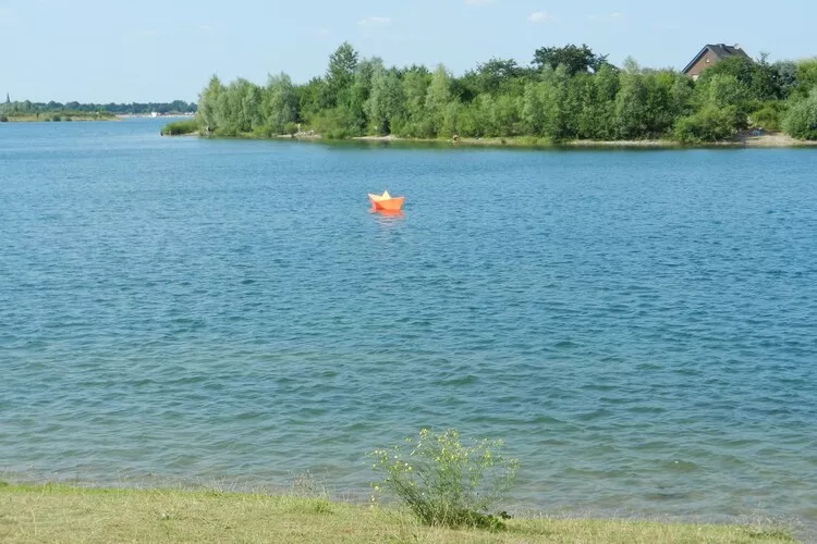Floating 44 / Boot 4 / 2 Personen-Gebiete Sommer 5 km