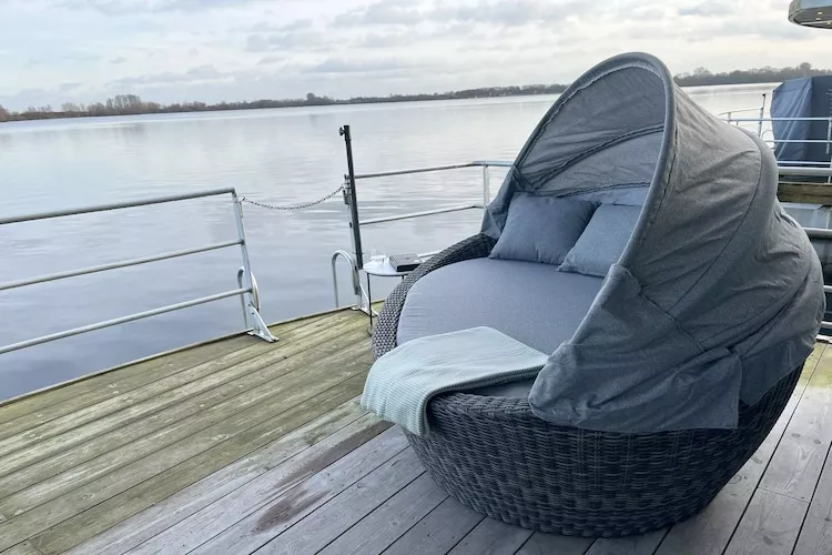 Floating 44 / Boot 4 / 4 Personen-Exterior summer