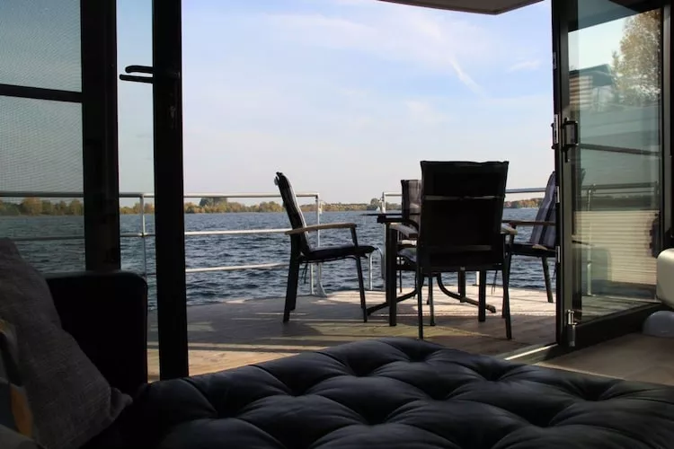 Floating 44 / Boot 5 / 2 Personen-Terrace balcony
