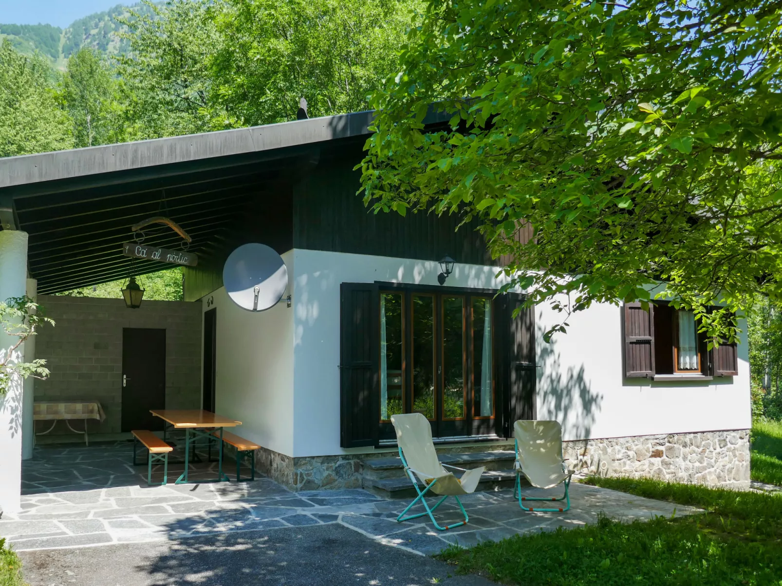 Chalet Al Portic-Outside