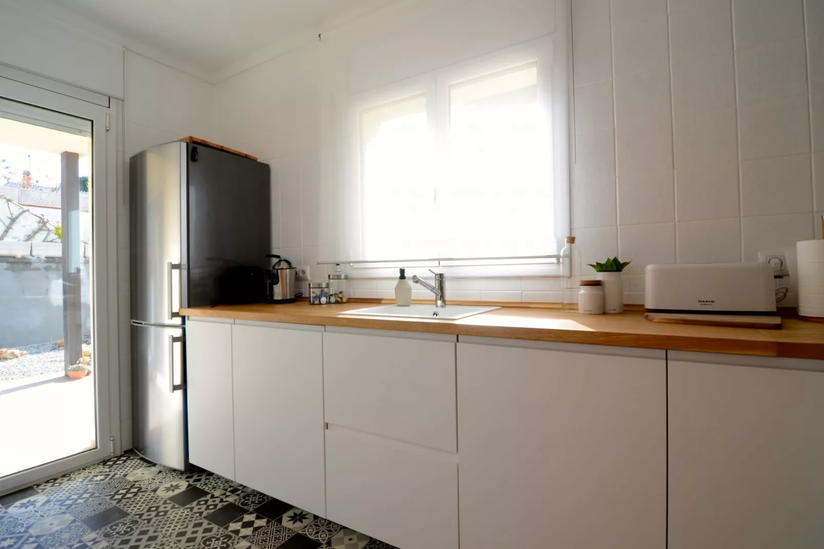 COSSIS 61B-Kitchen