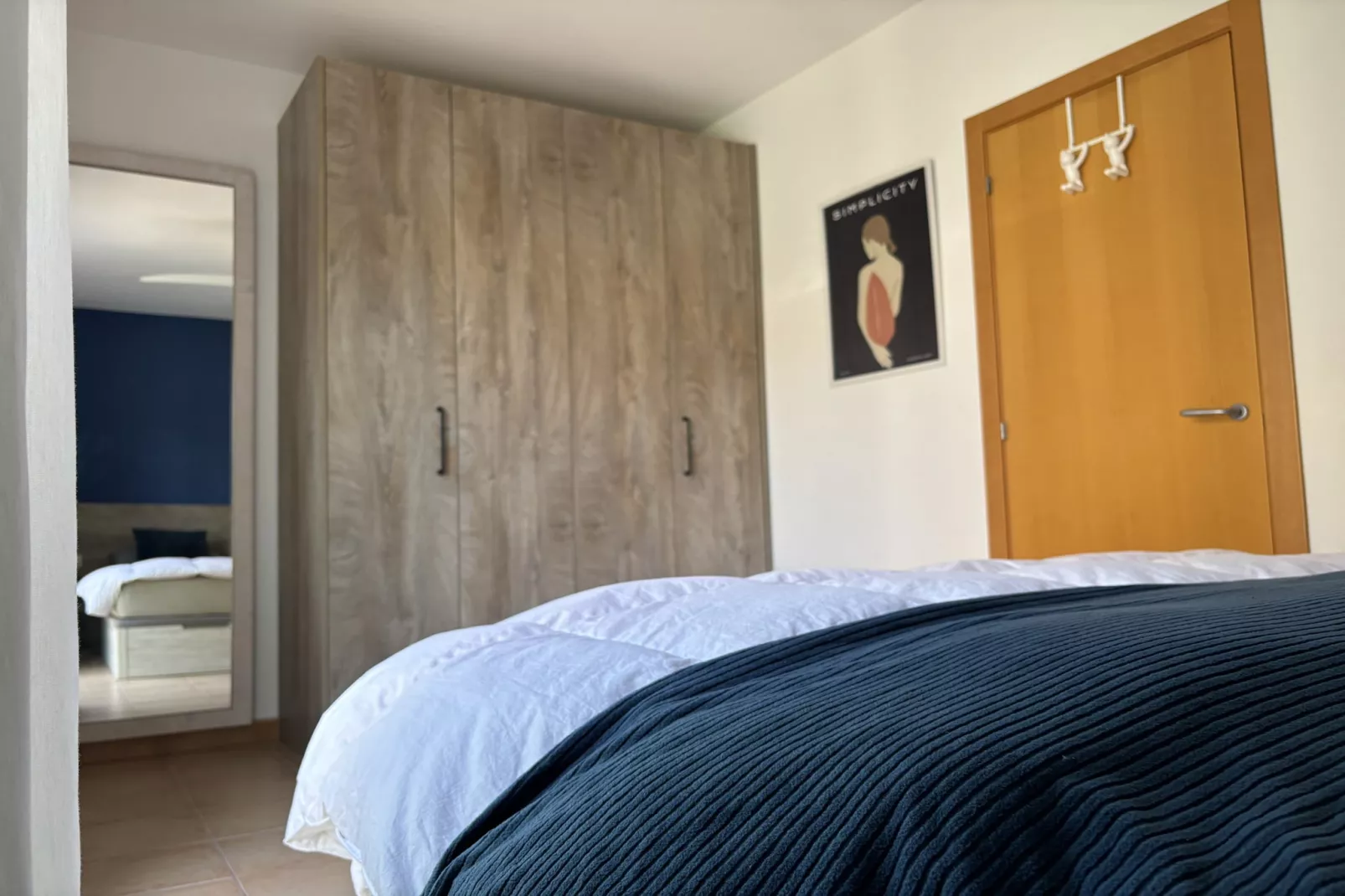 COSSIS 61B-Bedroom