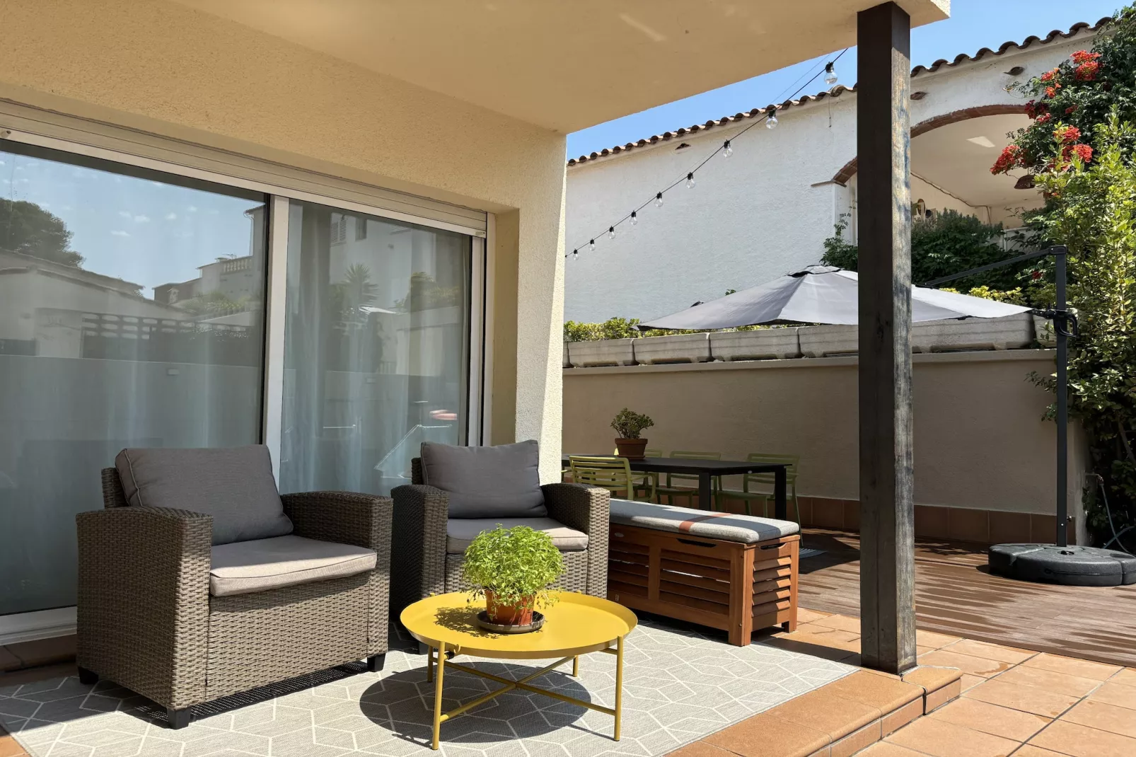 COSSIS 61B-Terrace balcony