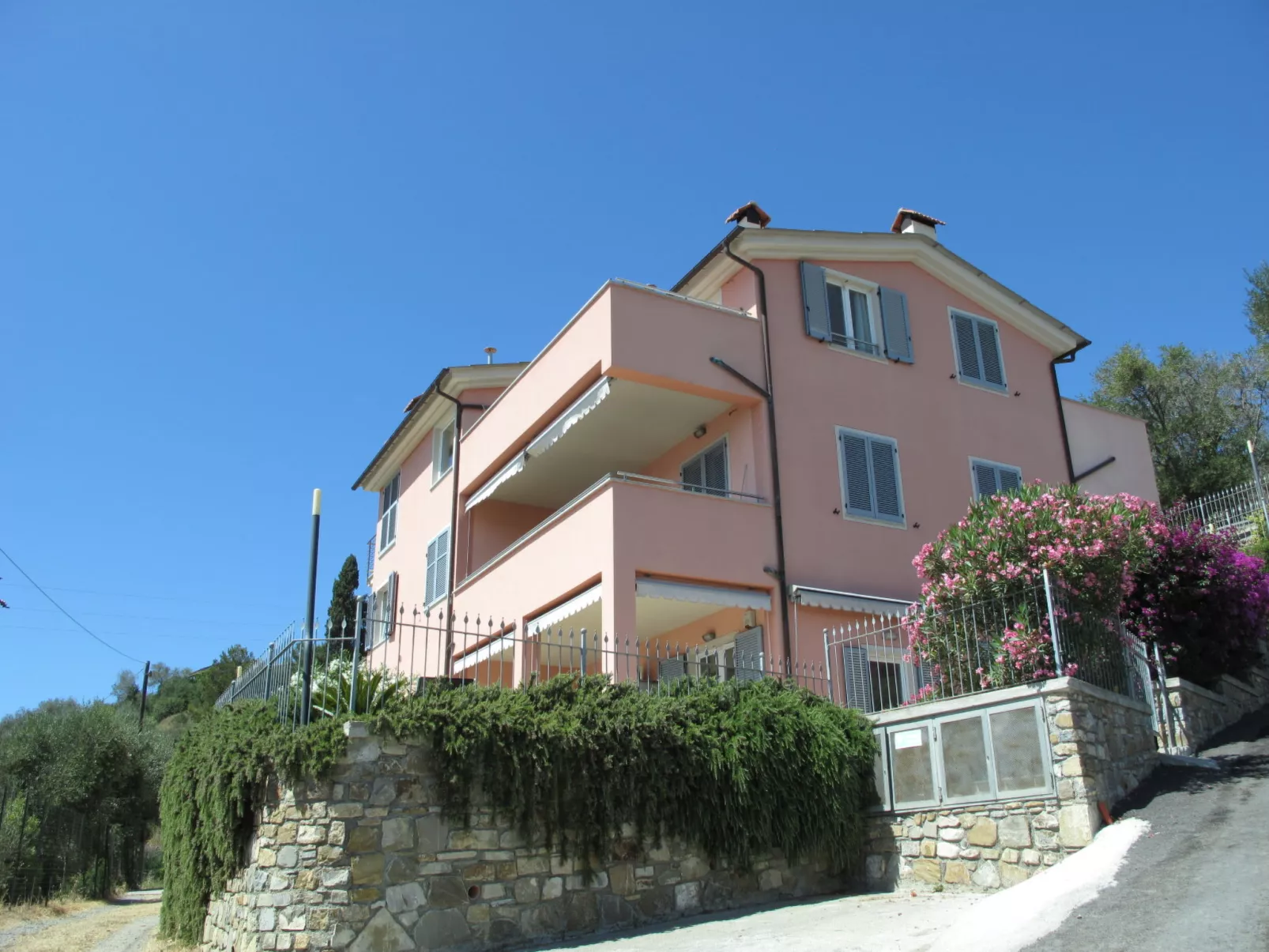 Ulivi sul Mare-Dehors