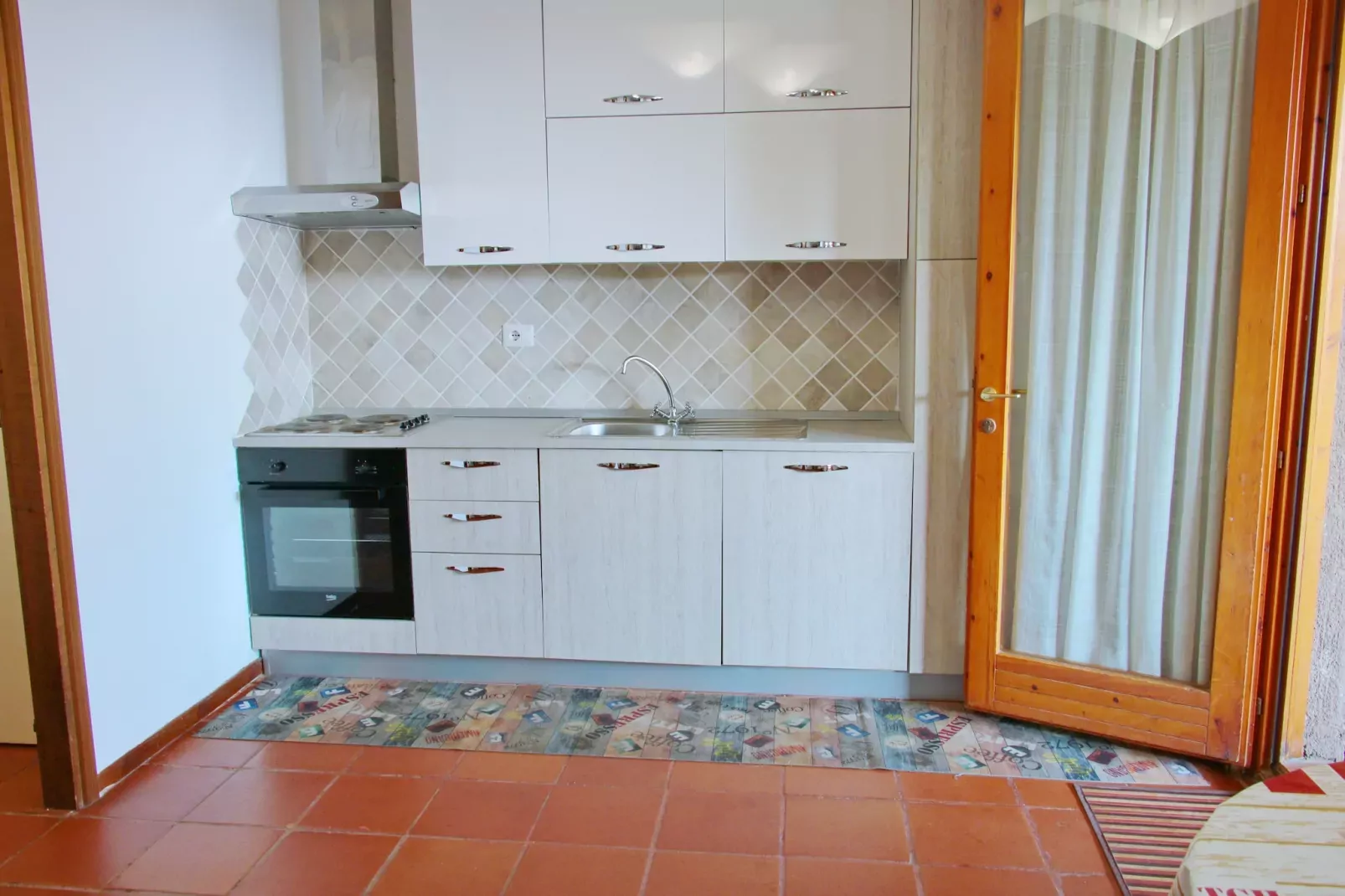 Cugnana Verde Trilo 6-Kitchen