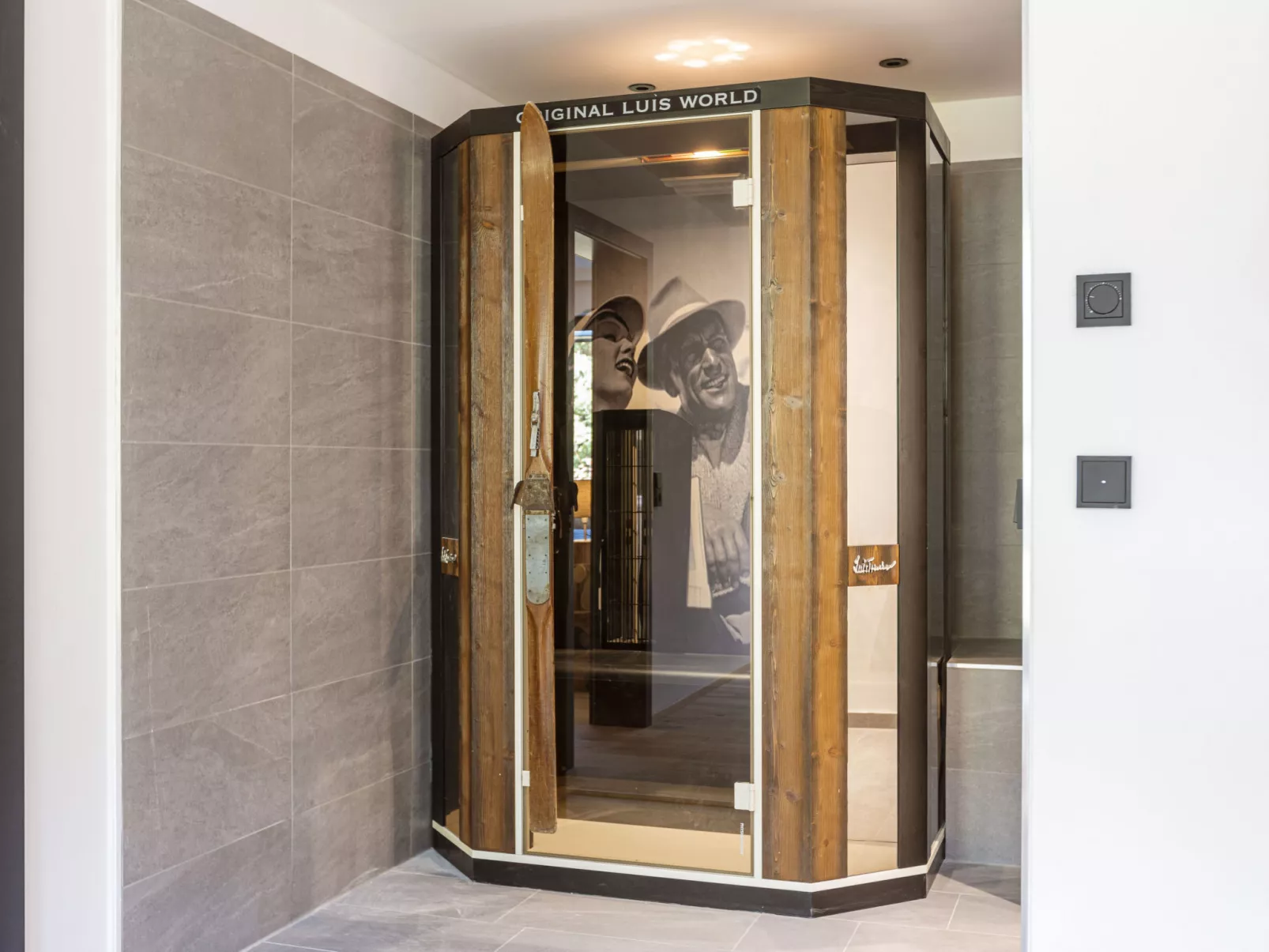 Suite 2 SZ IR-Sauna&Wellnessbereich-Dedans