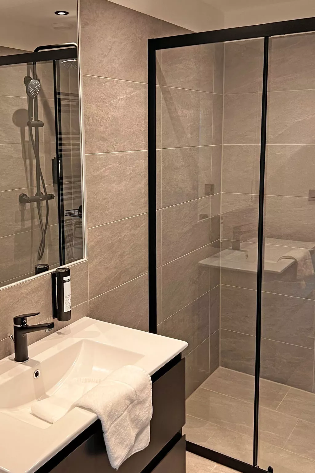 Suite bis zu 4 P. & Wellnessbereich-Inside