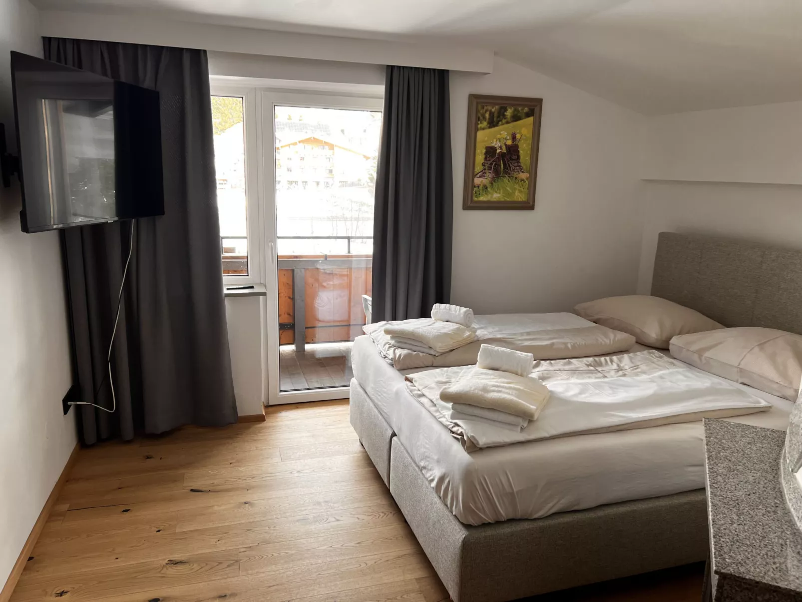 Suite bis zu 4 P. & Wellnessbereich-Inside