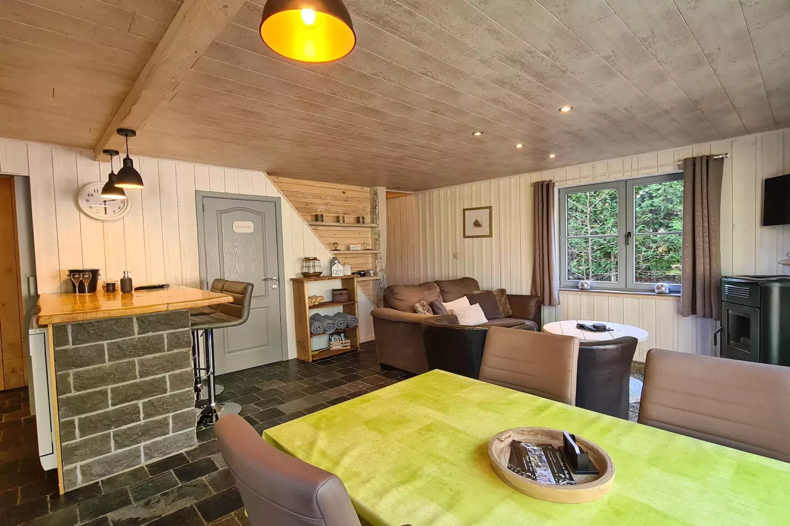 CHALET CATO-Living room