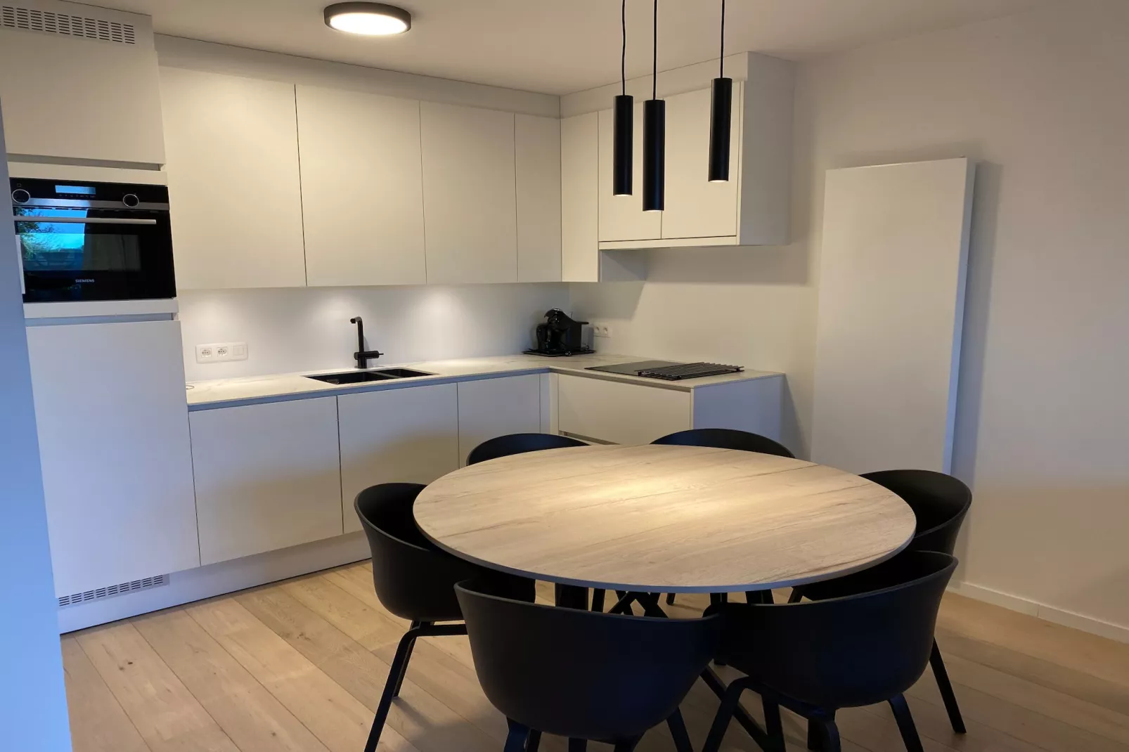 Orion 0004-Kitchen