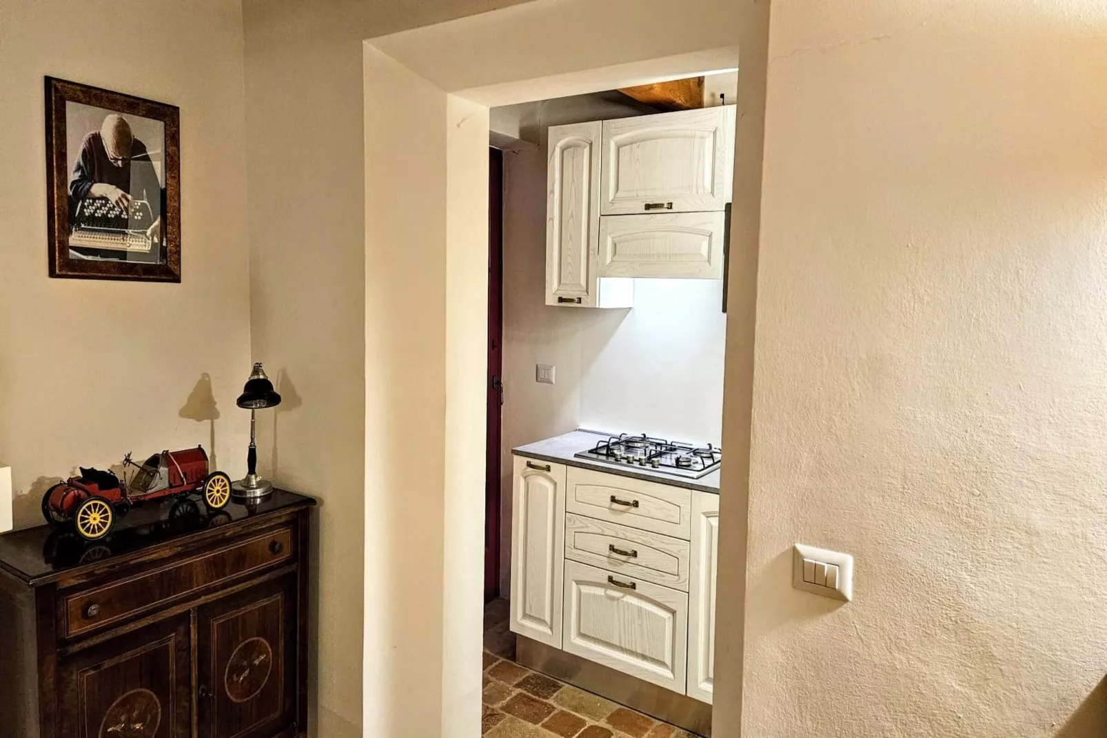 Ginestra-Kitchen