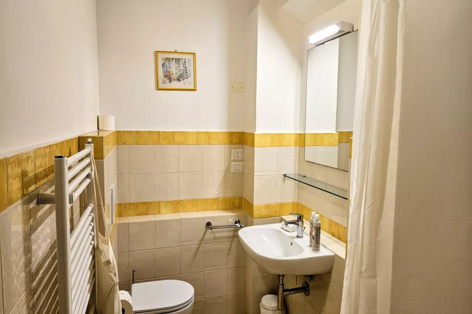 Ginestra-Bathroom