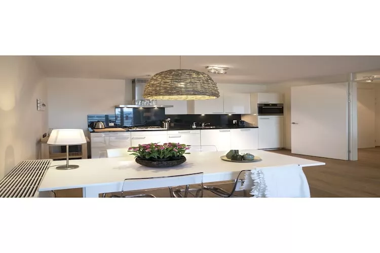 Scheveningen Harbour 10B-Dining room