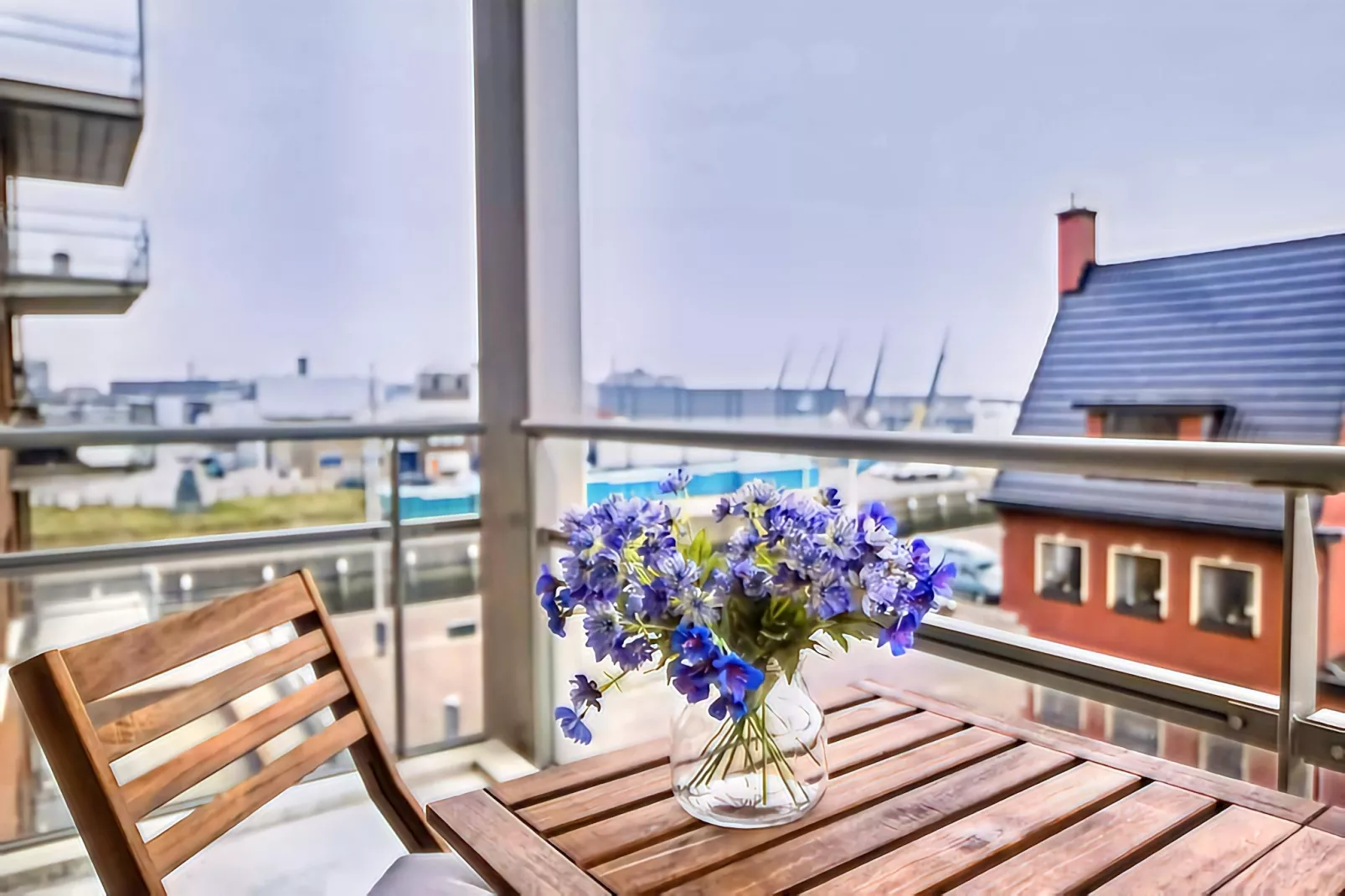 Scheveningen Harbour 10B-Terrace balcony