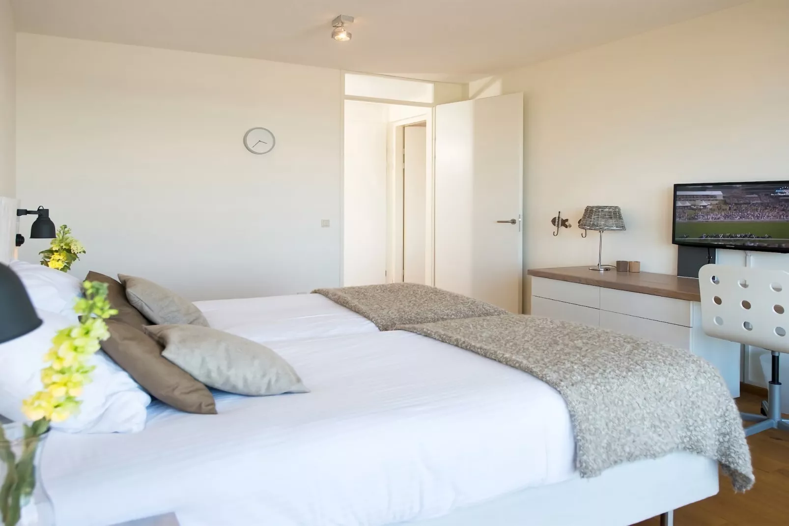 Scheveningen Harbour 36-Bedroom