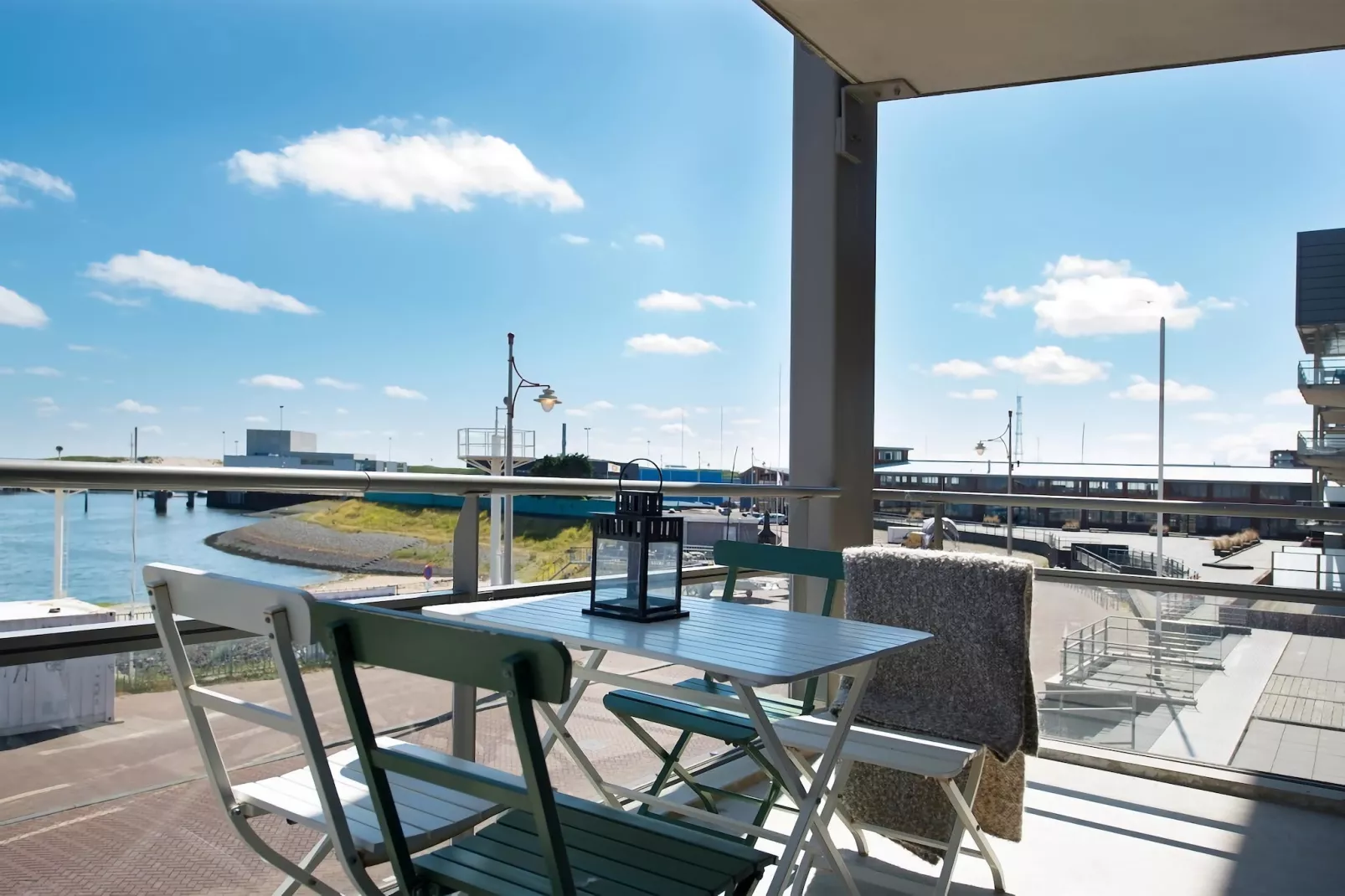 Scheveningen Harbour 36-Terrace balcony
