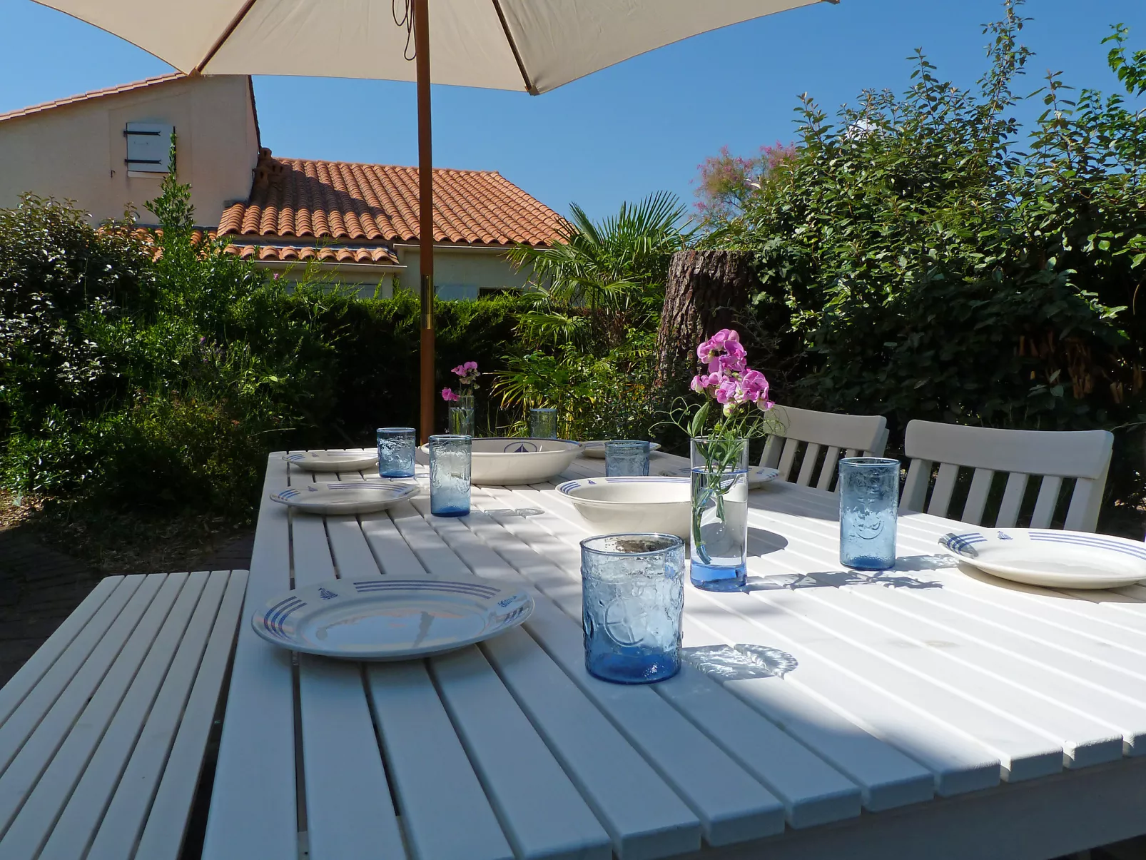 Hameau de Talaris-Outside