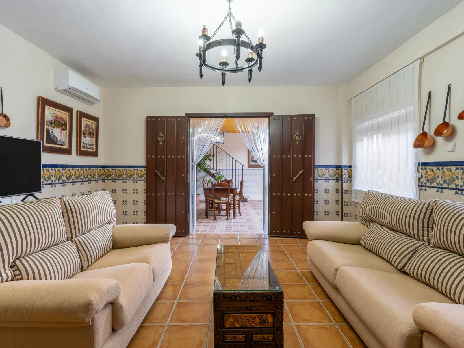 Villa San Vicente-Dedans