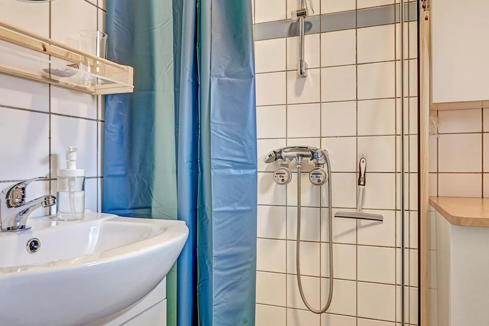 Maison de vacances pour 4 a Gudhjem-By Traum