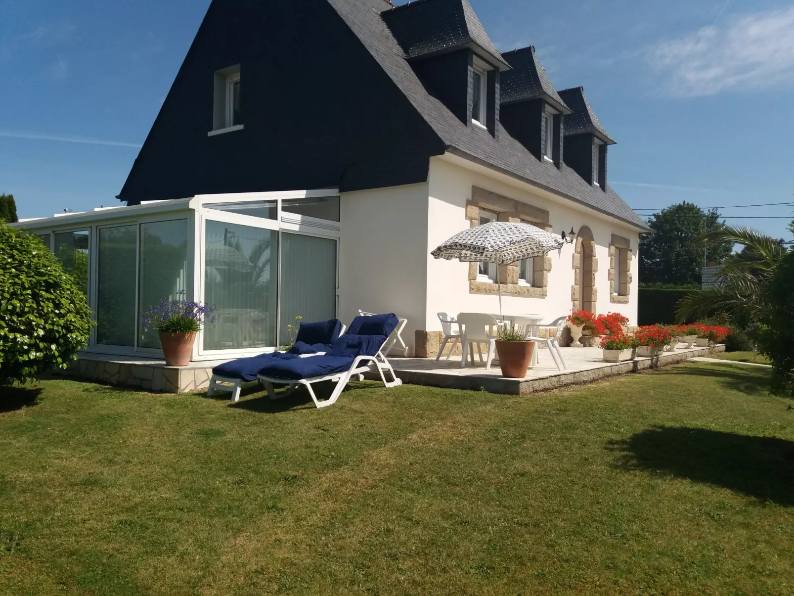 Gueradur-Outside