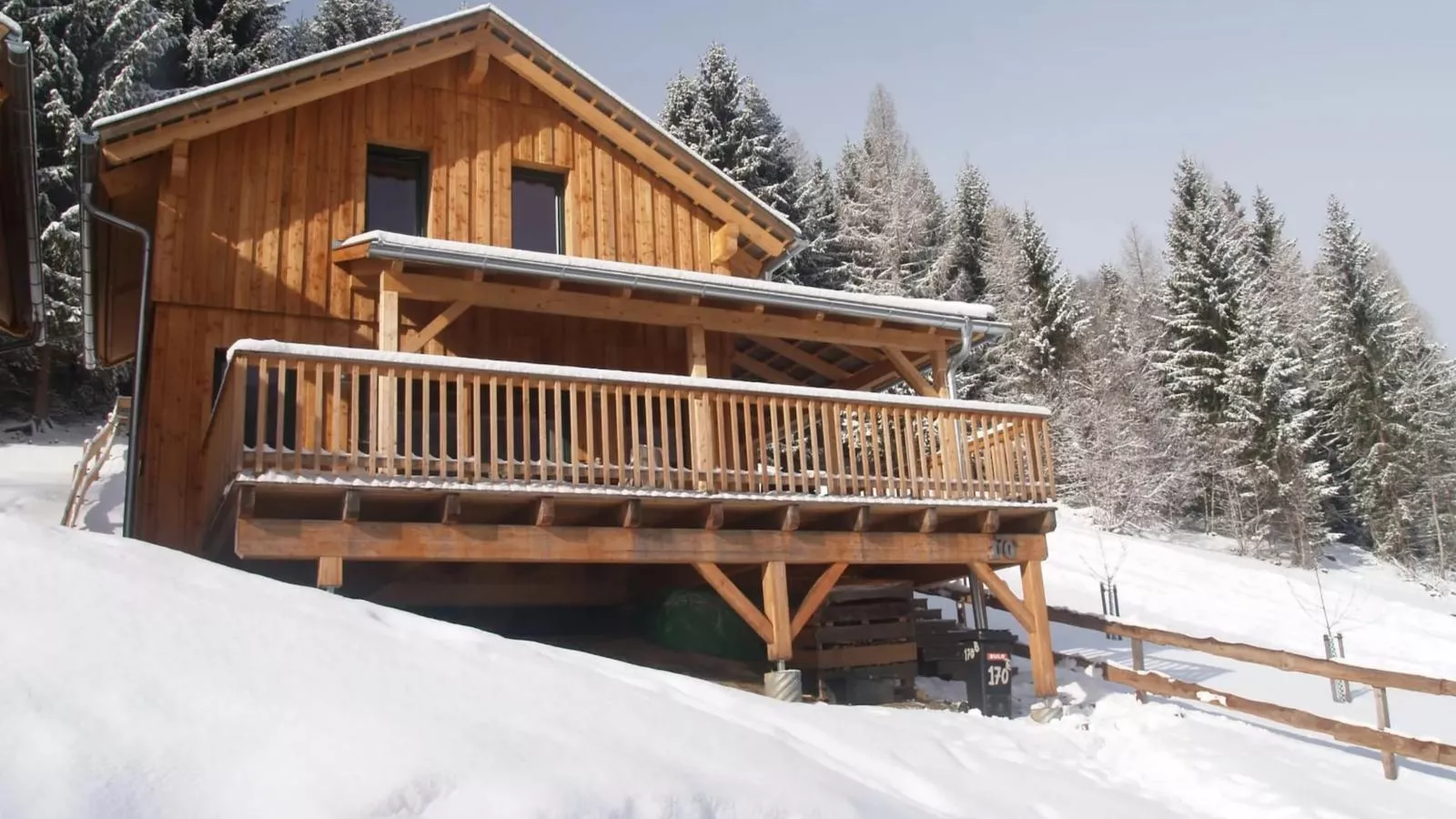 De Berghut-Exterior winter