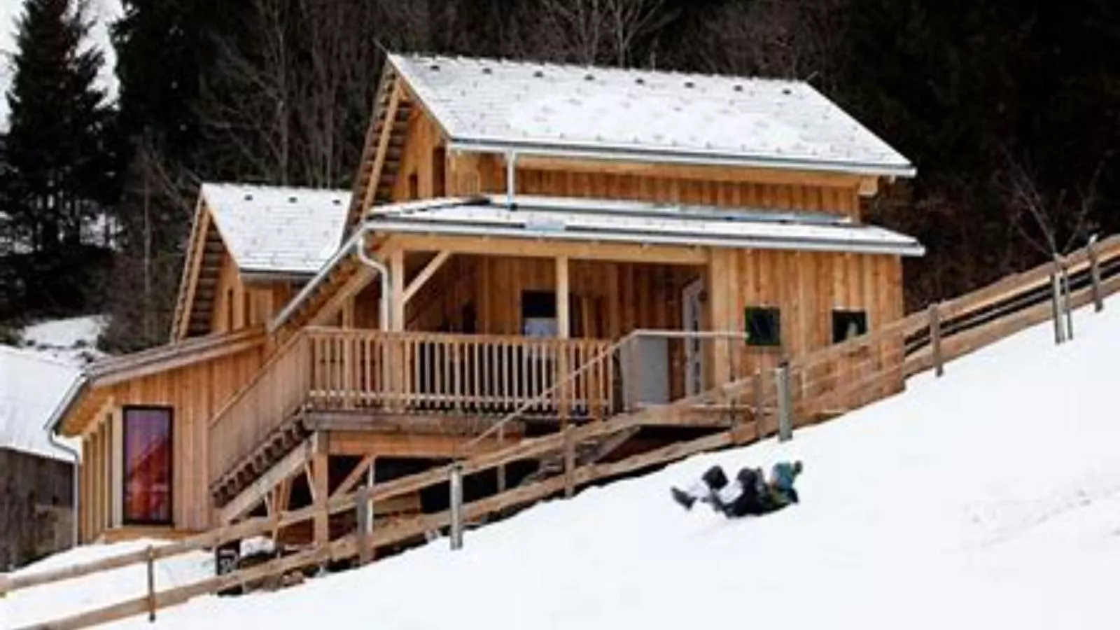 De Berghut-Exterior winter