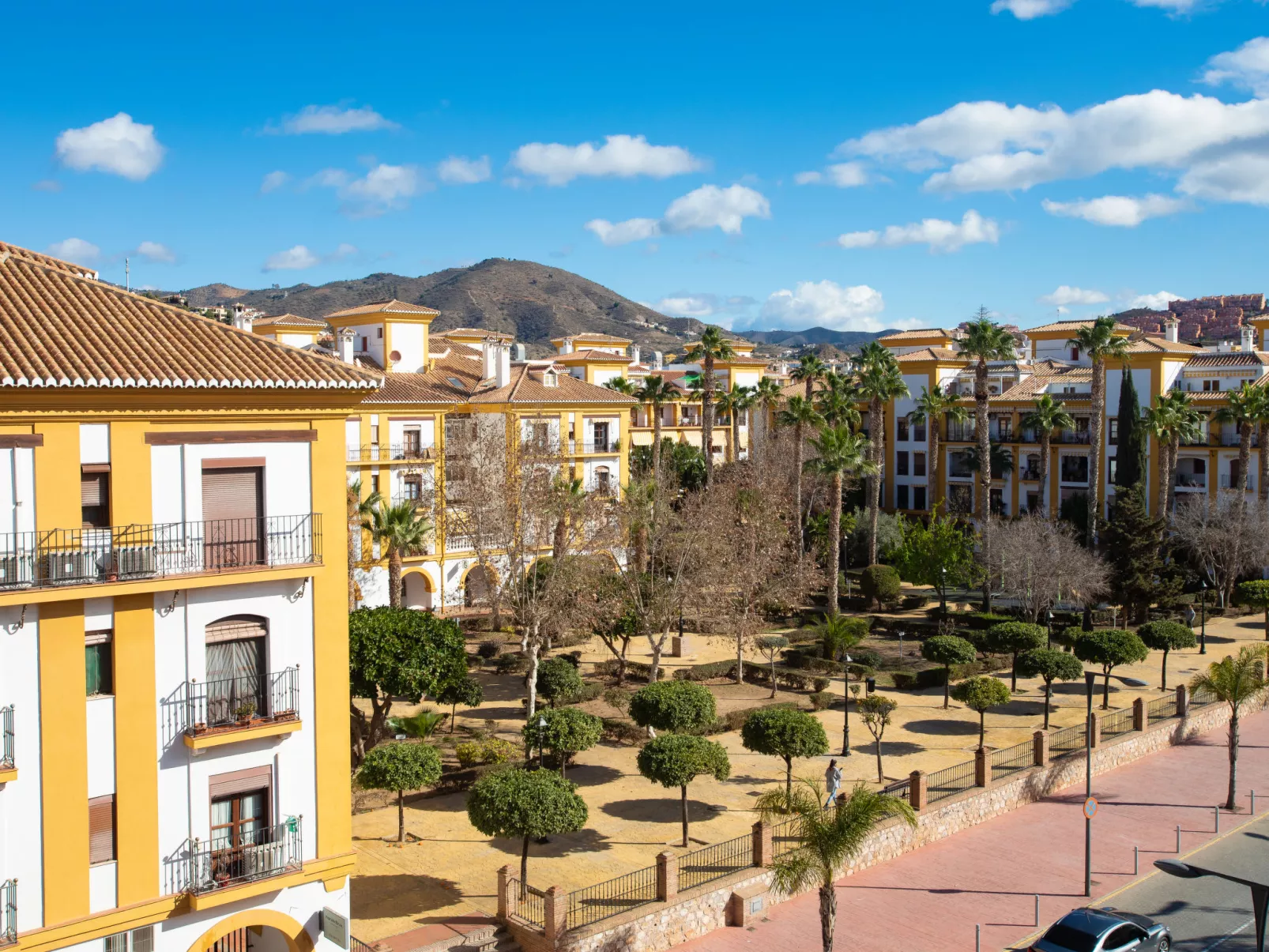 Constitución Square-Outside