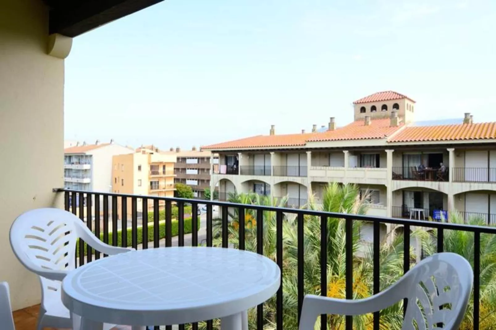 Appartements à L'Estartit-Exterior summer