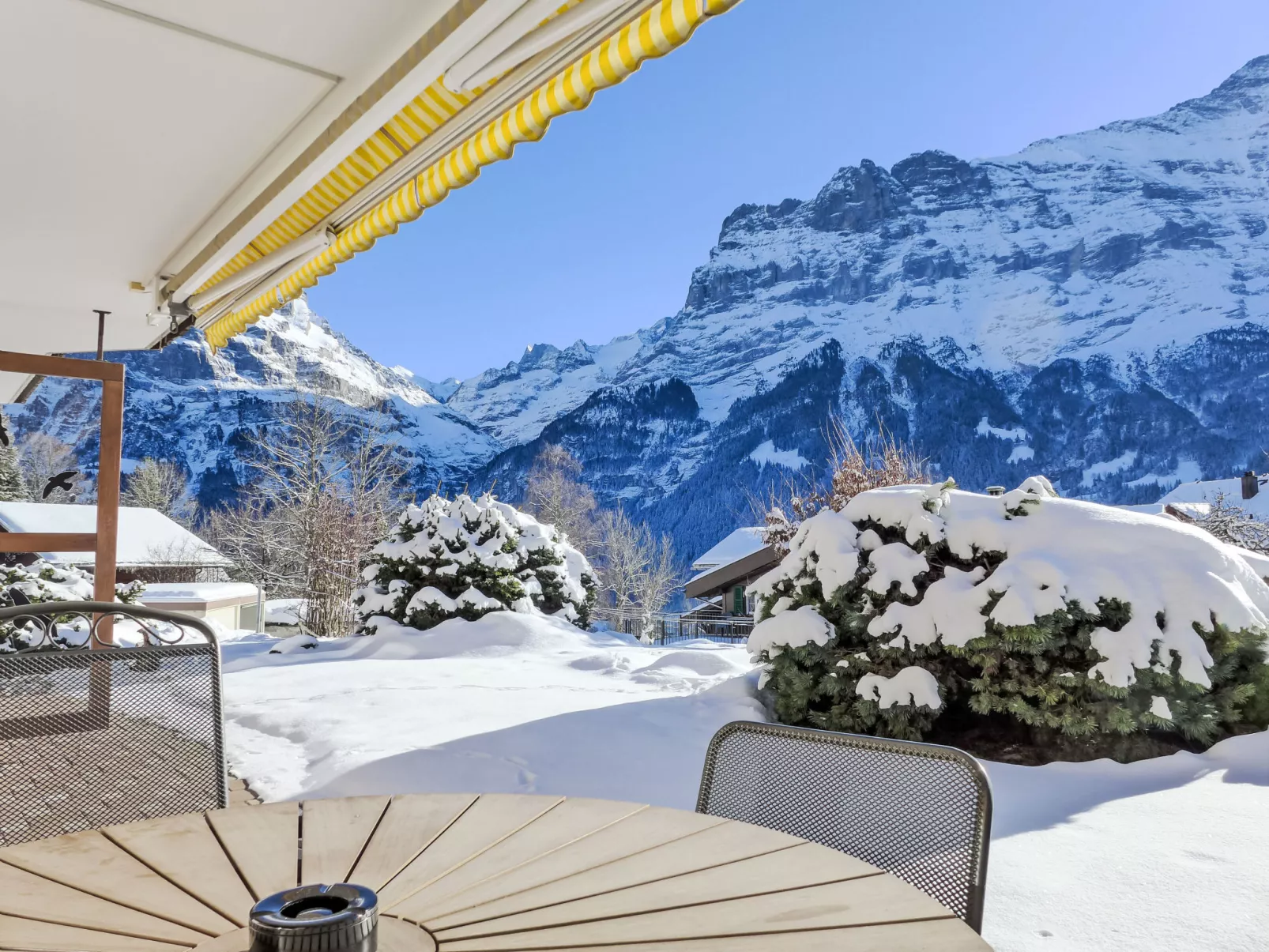 Chalet Hori-Outside