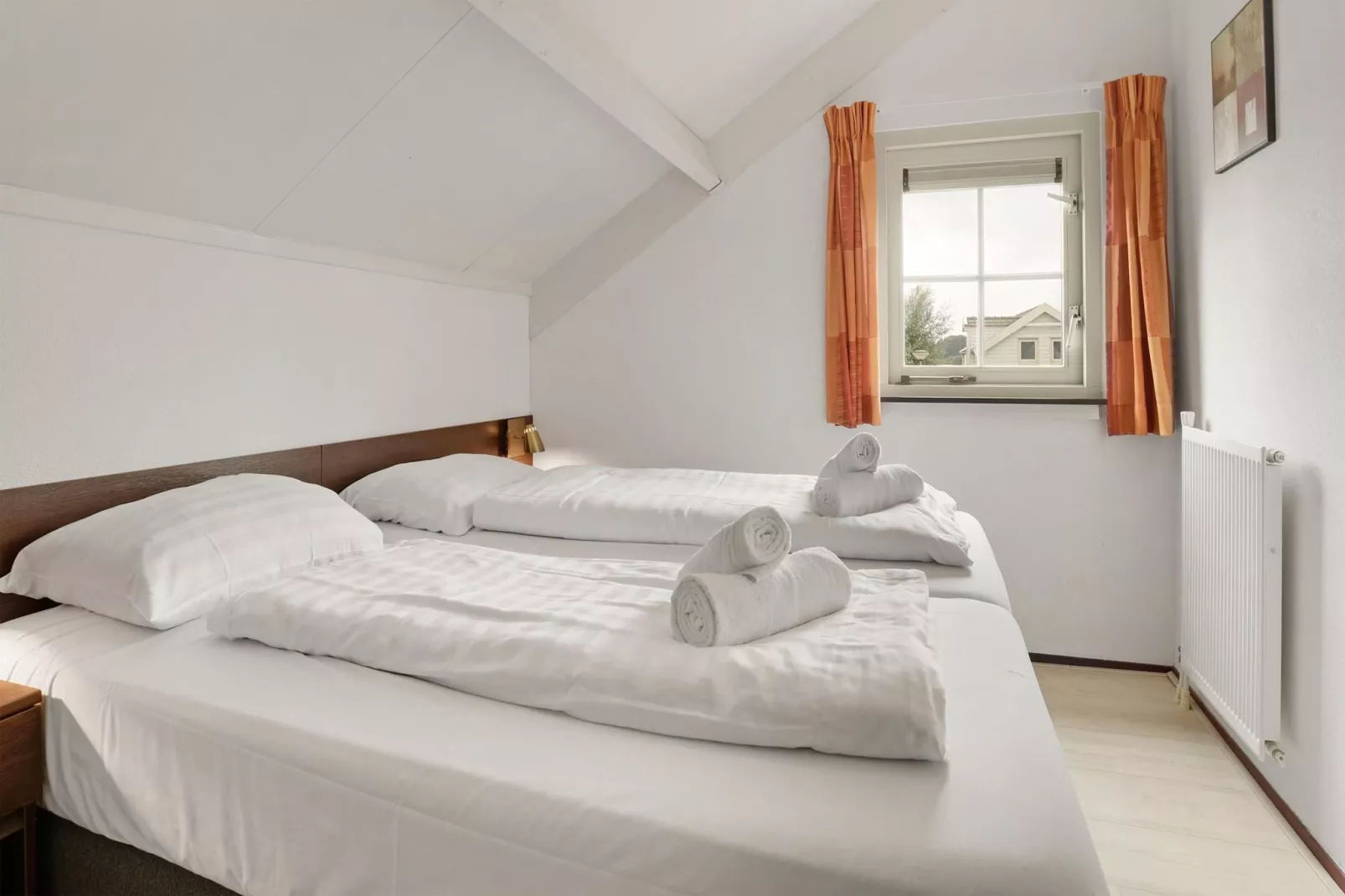 Standaard 213-Bedroom