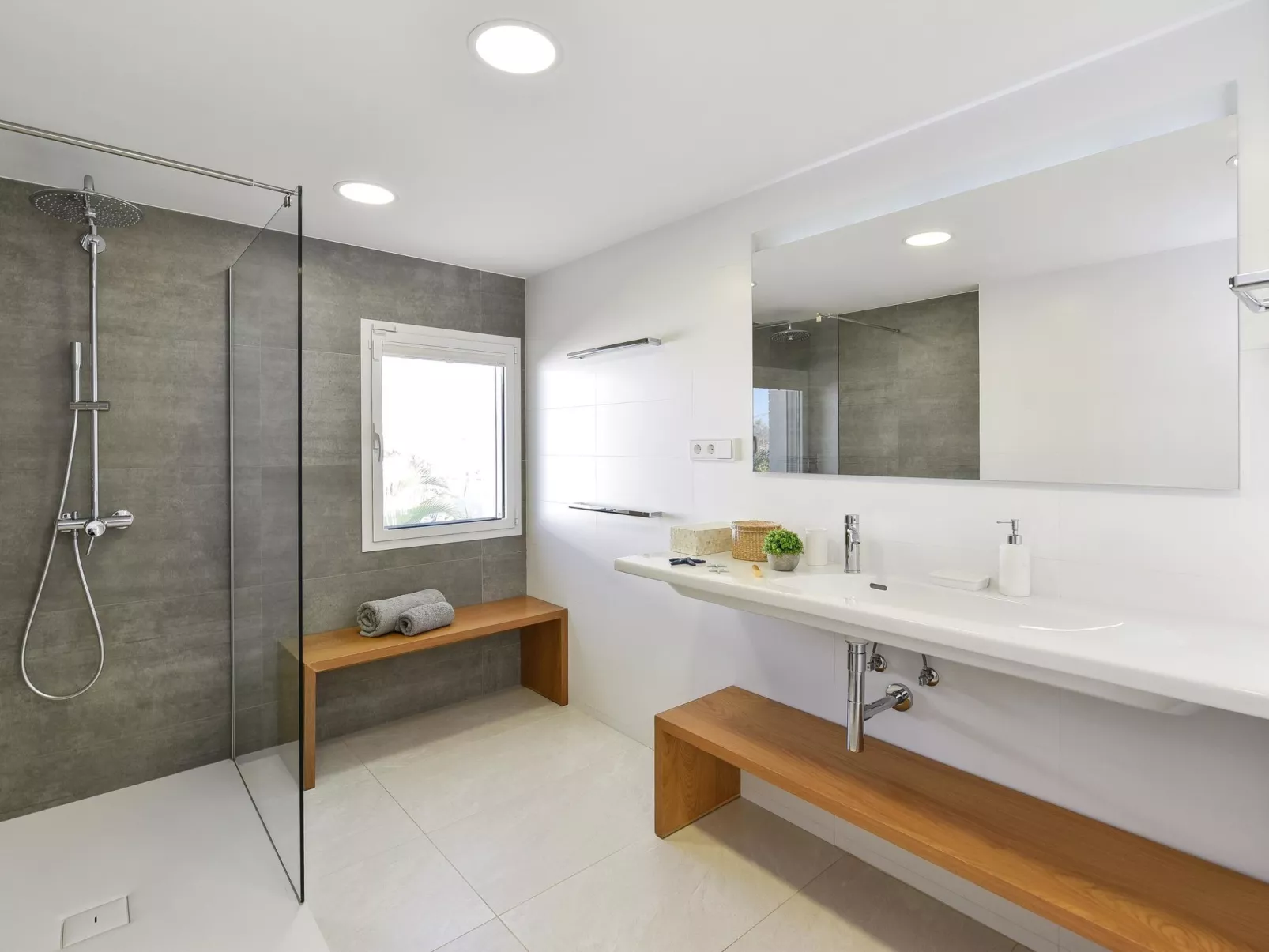 Oasis Serenity-Inside