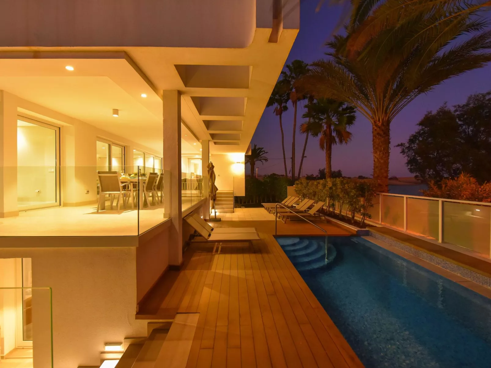 Oasis Serenity-Inside