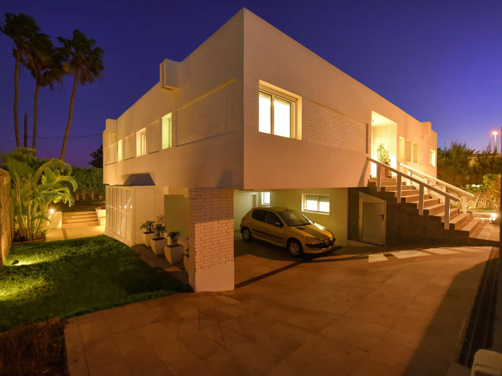 Oasis Serenity-Outside