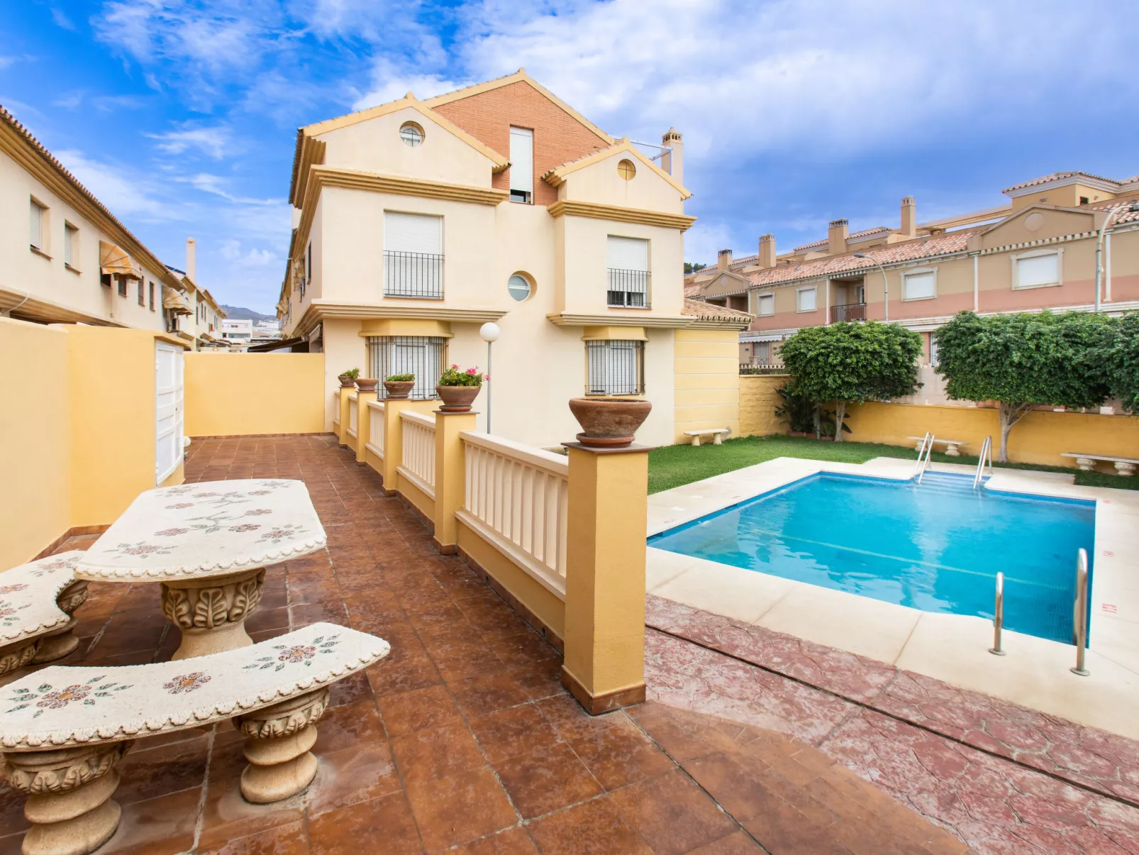 Villa Corales-Outside