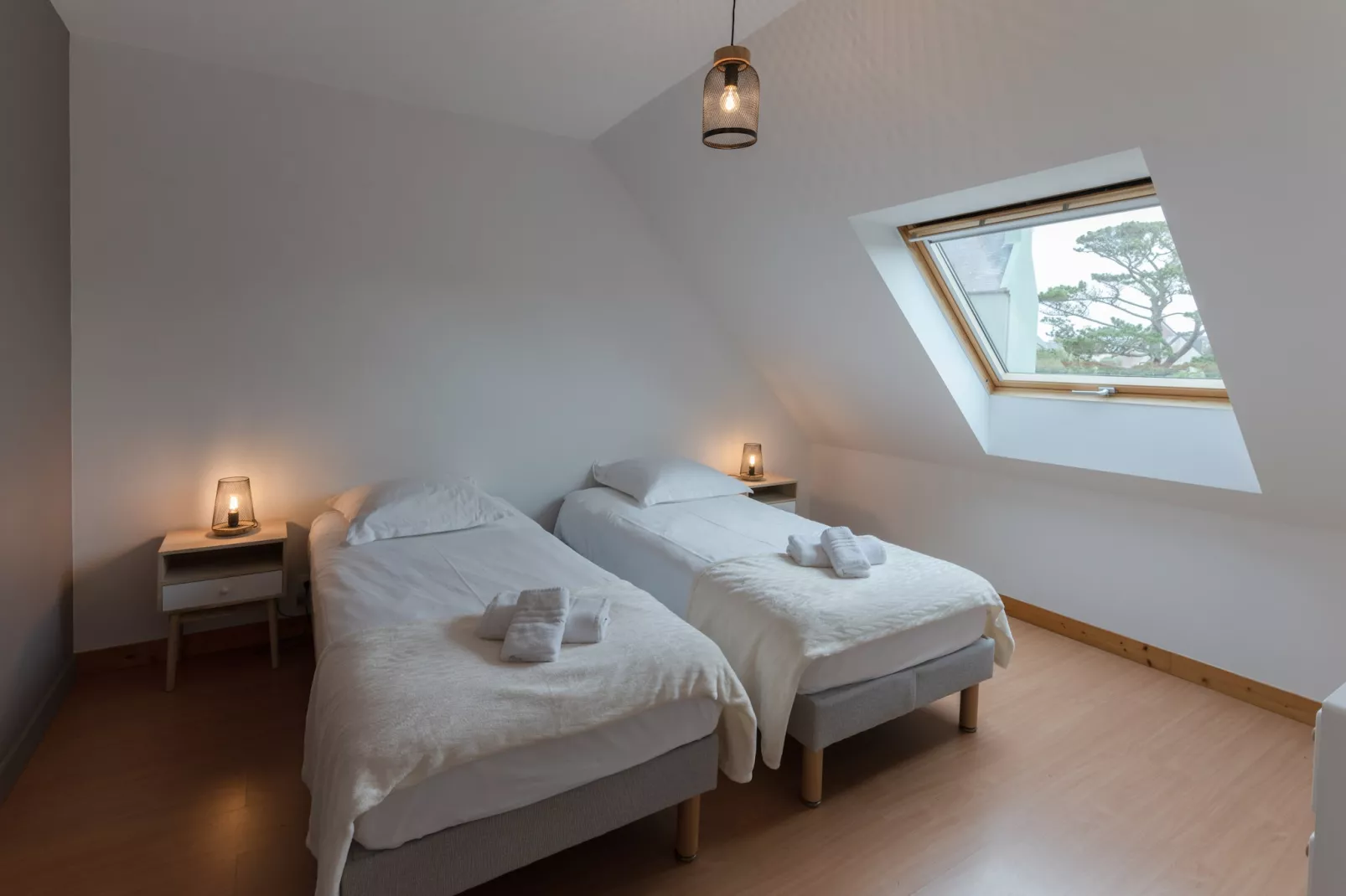 ANNEXE 21 - Porspoder-Bedroom