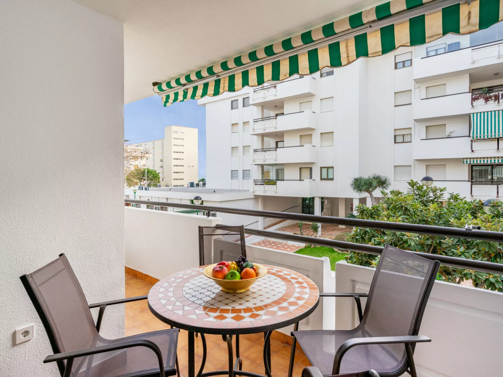 Carihuela Playa-Inside