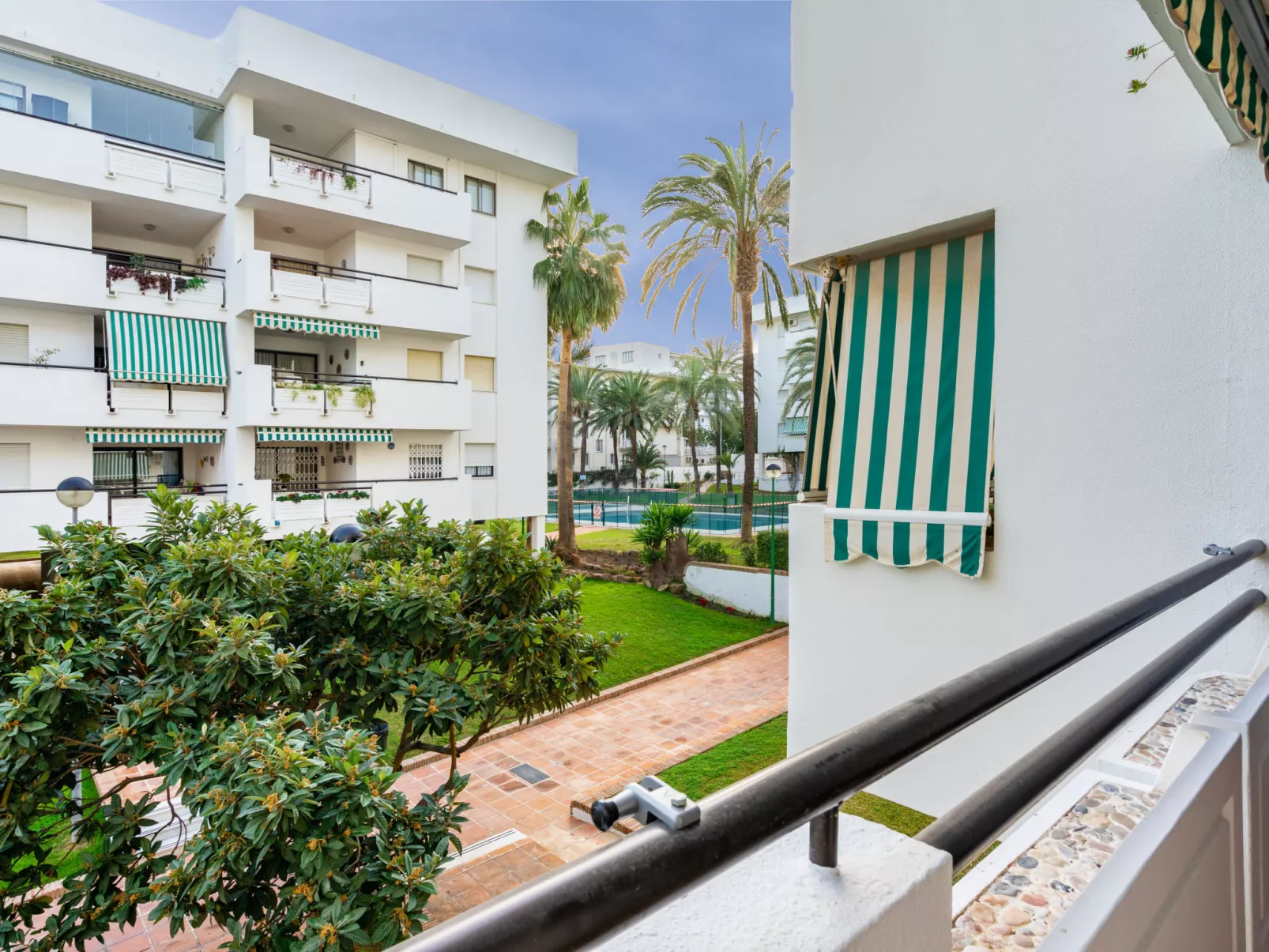 Carihuela Playa-Inside