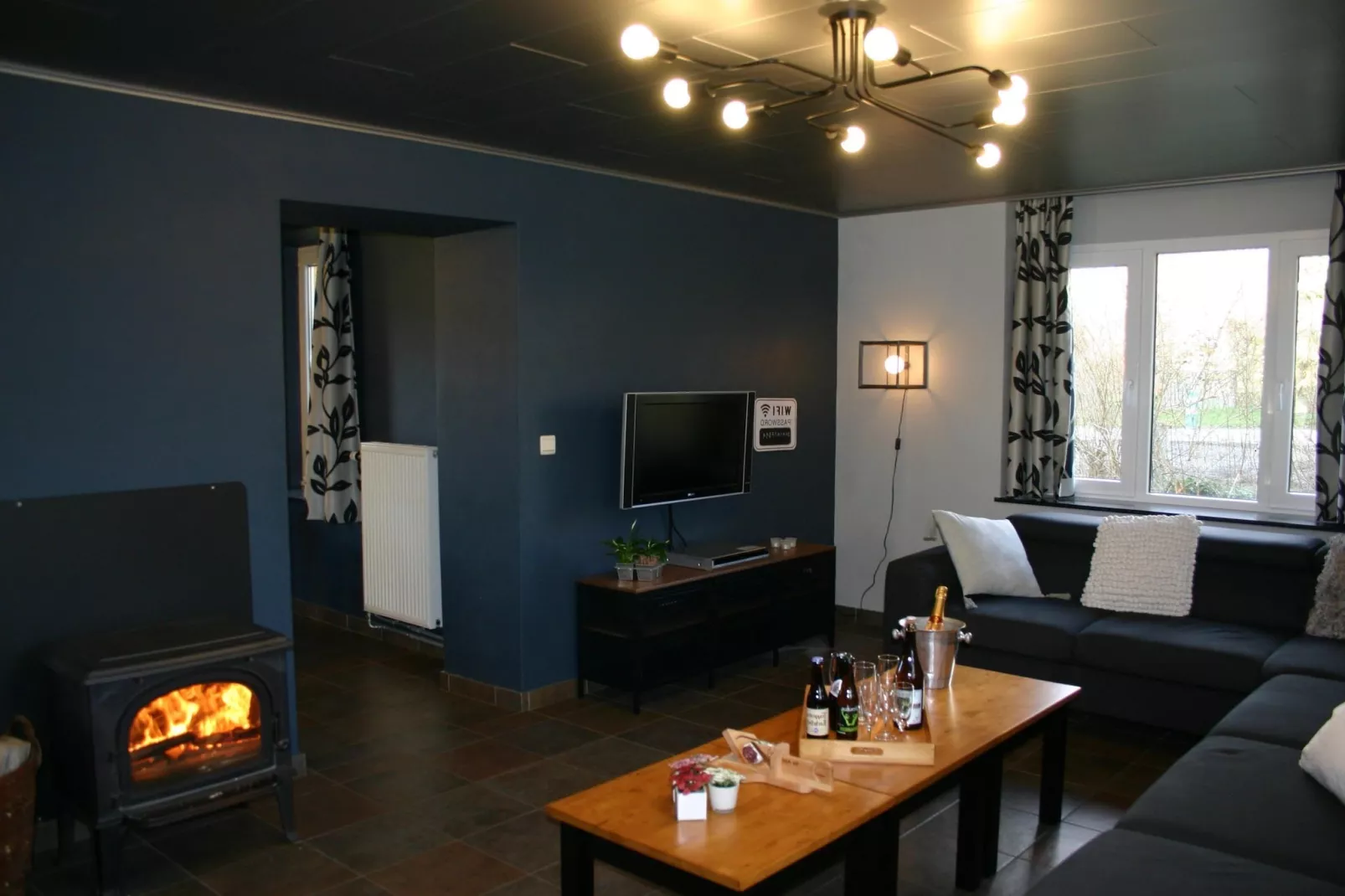 A la lisière de la forêt-Living room