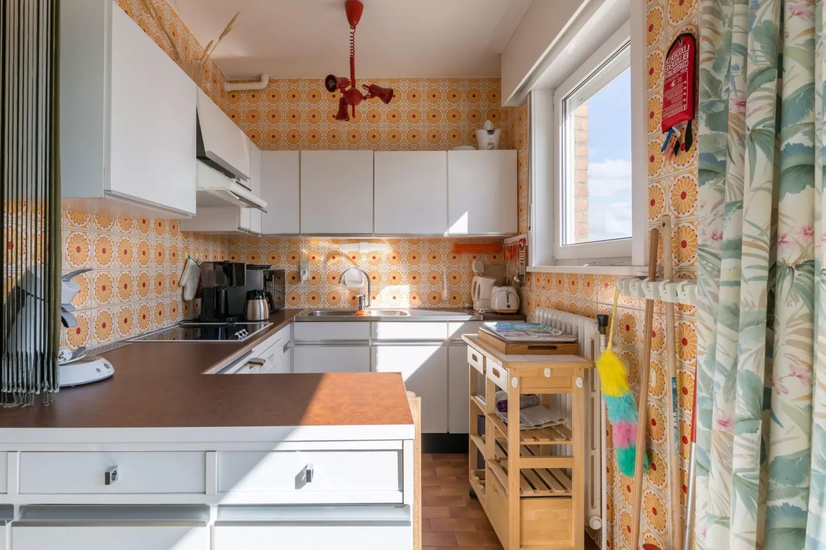 Magellan 701-Kitchen