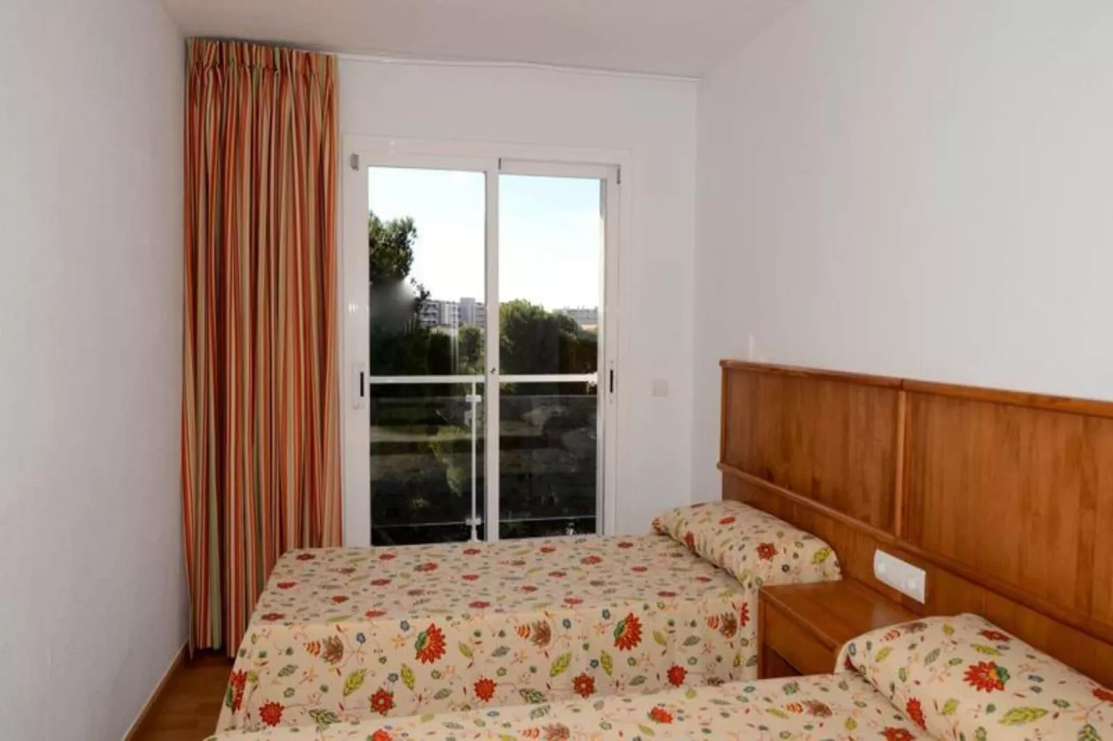 Appartements à L'Estartit-Exterior summer
